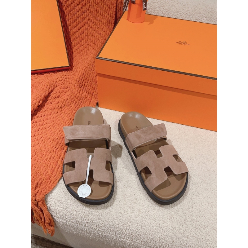 H**mes slippers